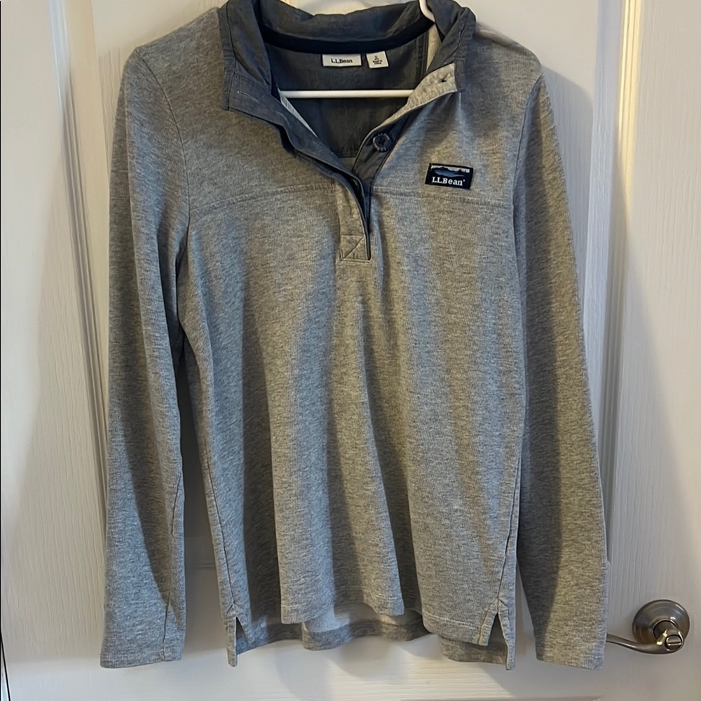 L.L. Bean Heather Gray Long Sleeve Shirt/Sweater, Size Small
